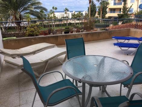 King'S Palace - Spacious 2 Bed, 2 Bath With Sea And Pool Views Paphos 外观 照片