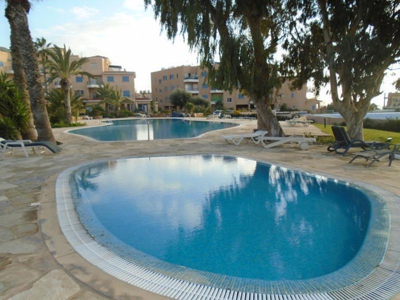 King'S Palace - Spacious 2 Bed, 2 Bath With Sea And Pool Views Paphos 外观 照片